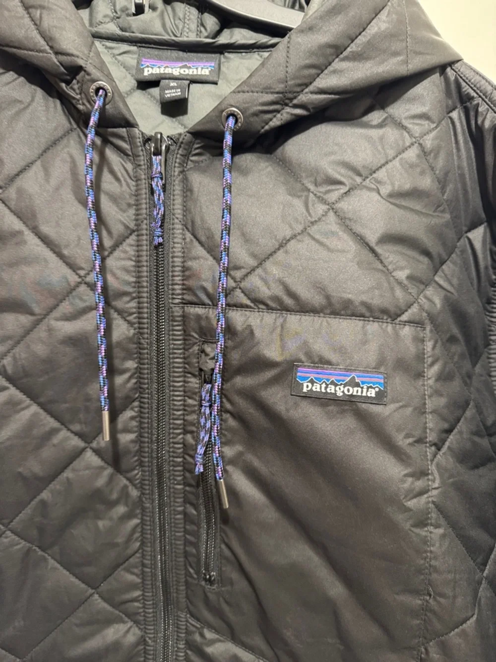 Patagonia Like New Black Diamond Quilted Hooded Puffer Jacket w/ Blue Zip Accent
